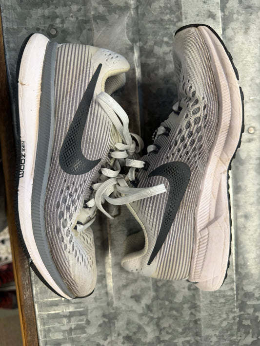 Nike Zoom Youth Tennis Shoe - 5.5