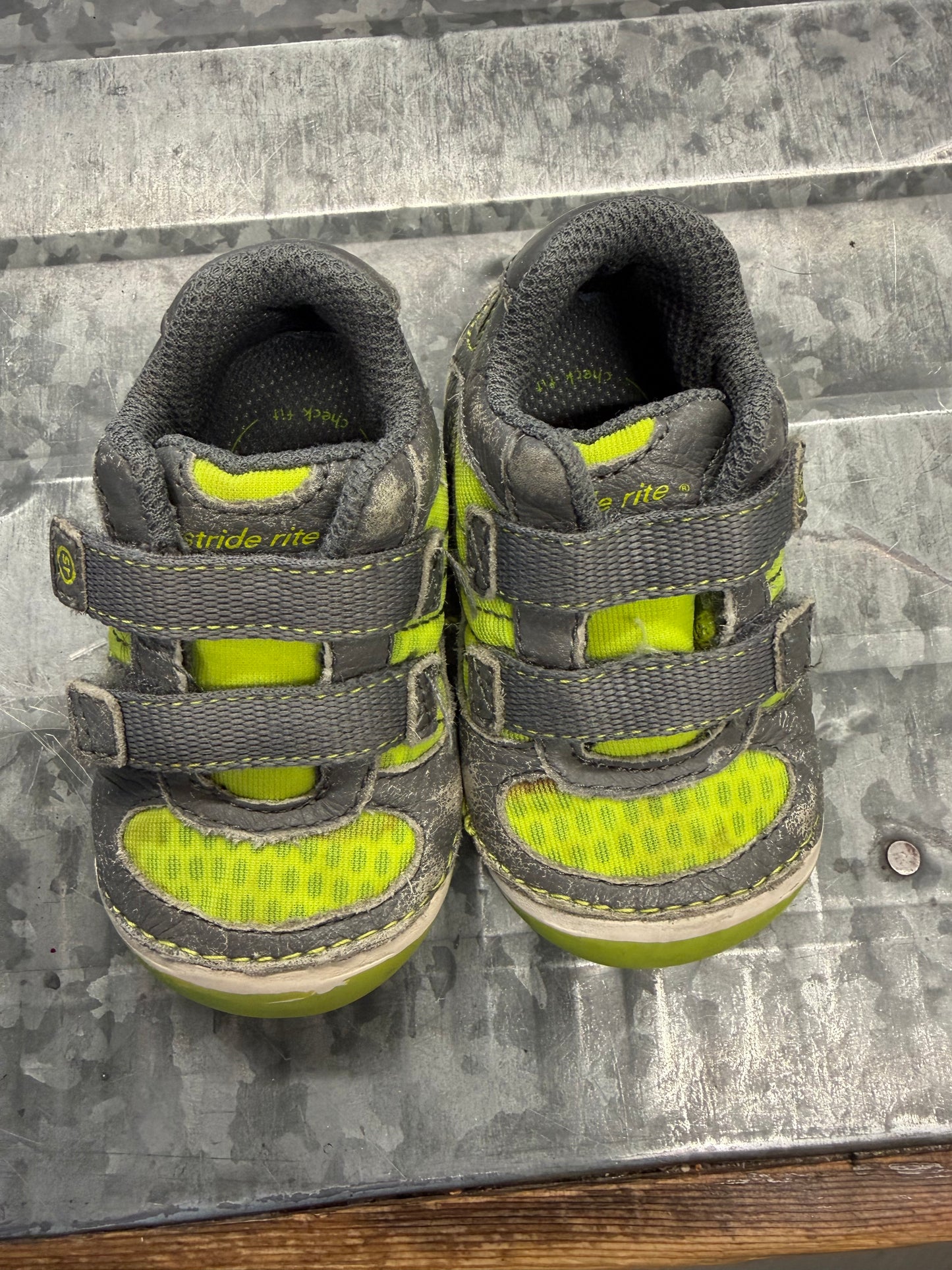 Stride Rite Green Shoe - 3.5M