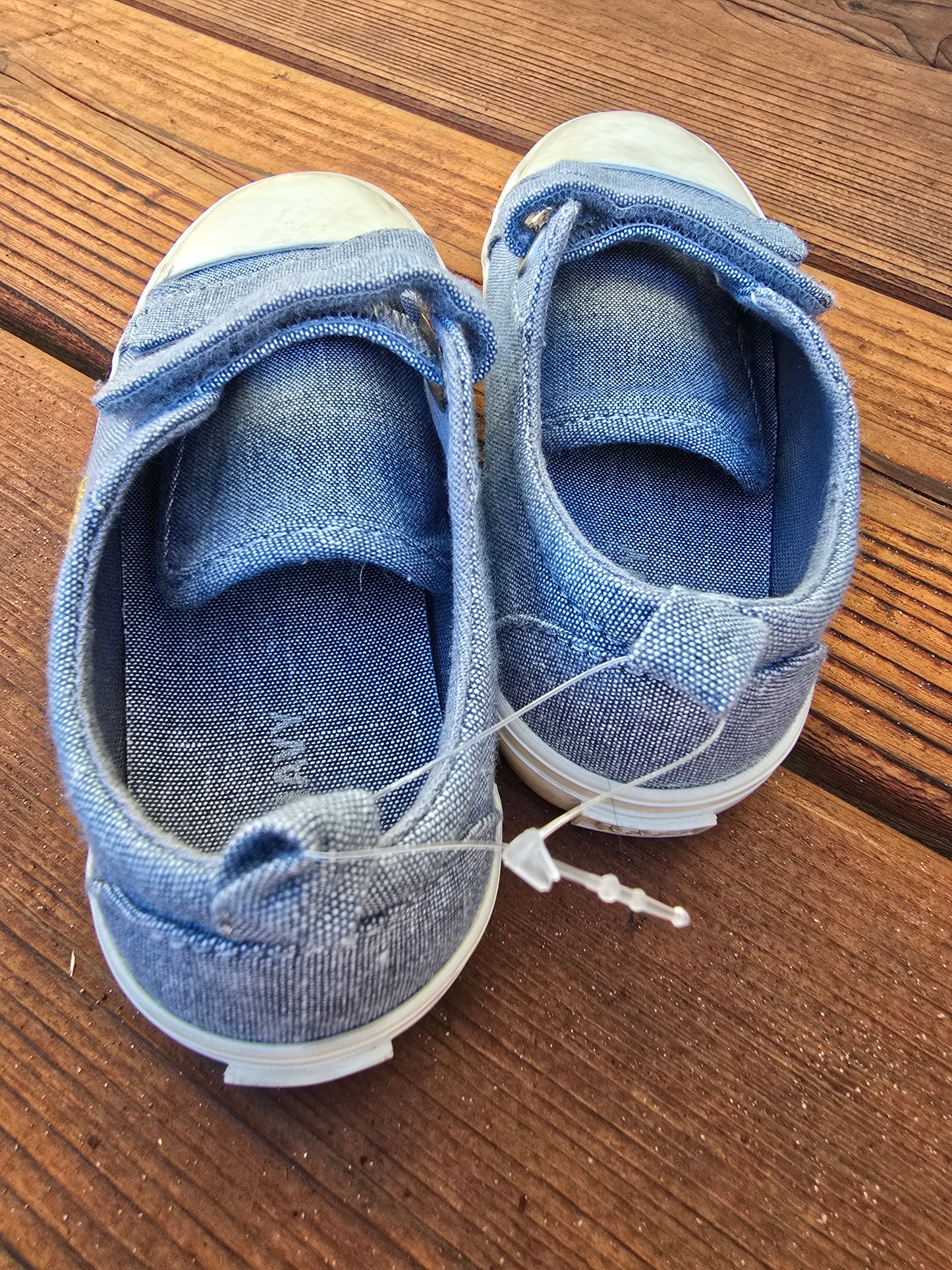 Old Navy Sunflower Shoe-8C