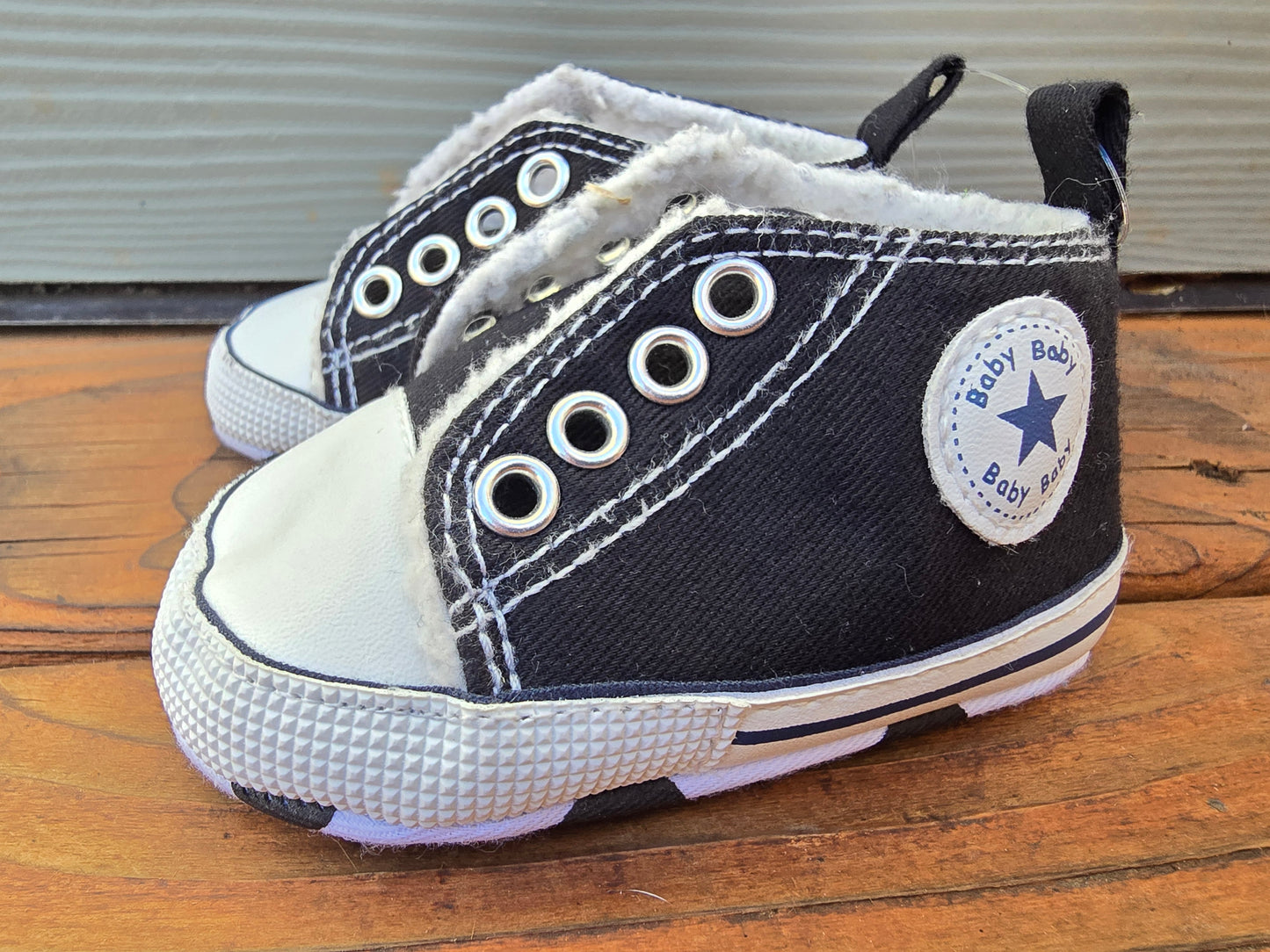 Classic Black Converse-1INF