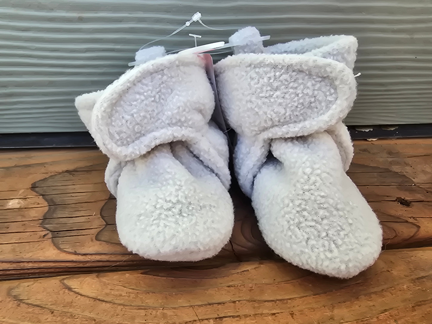 NWT Luvable Friends Slipper Booties-1INF