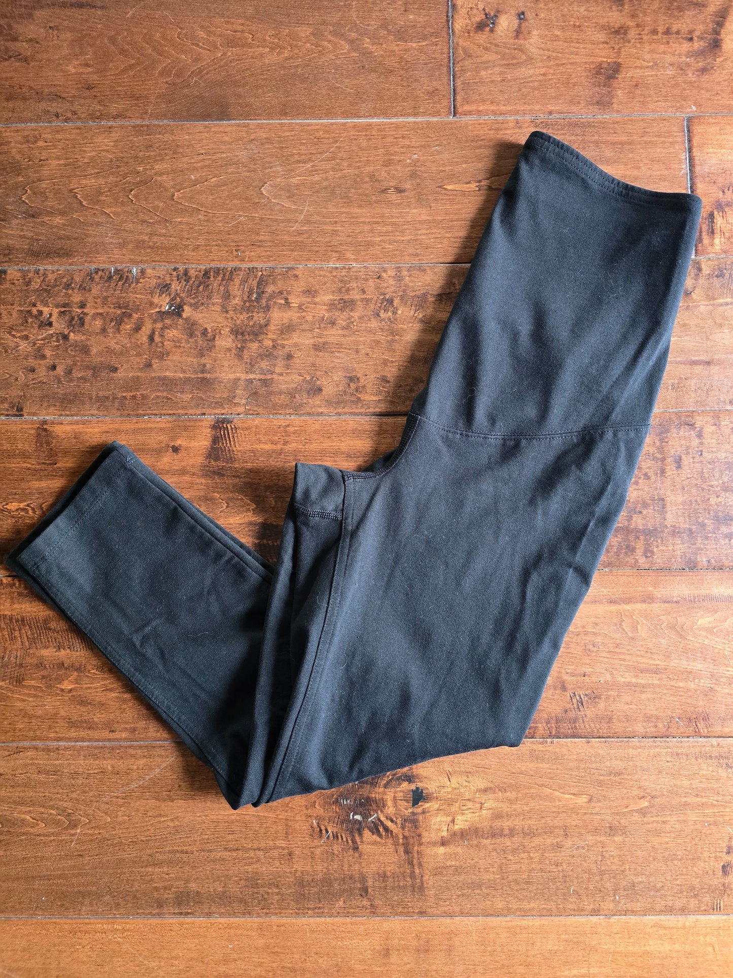 Isabel Maternity Over Belly Knit Maternity Capri Leggings-XS