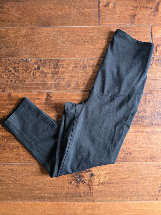 Isabel Maternity Over Belly Knit Maternity Capri Leggings-XS