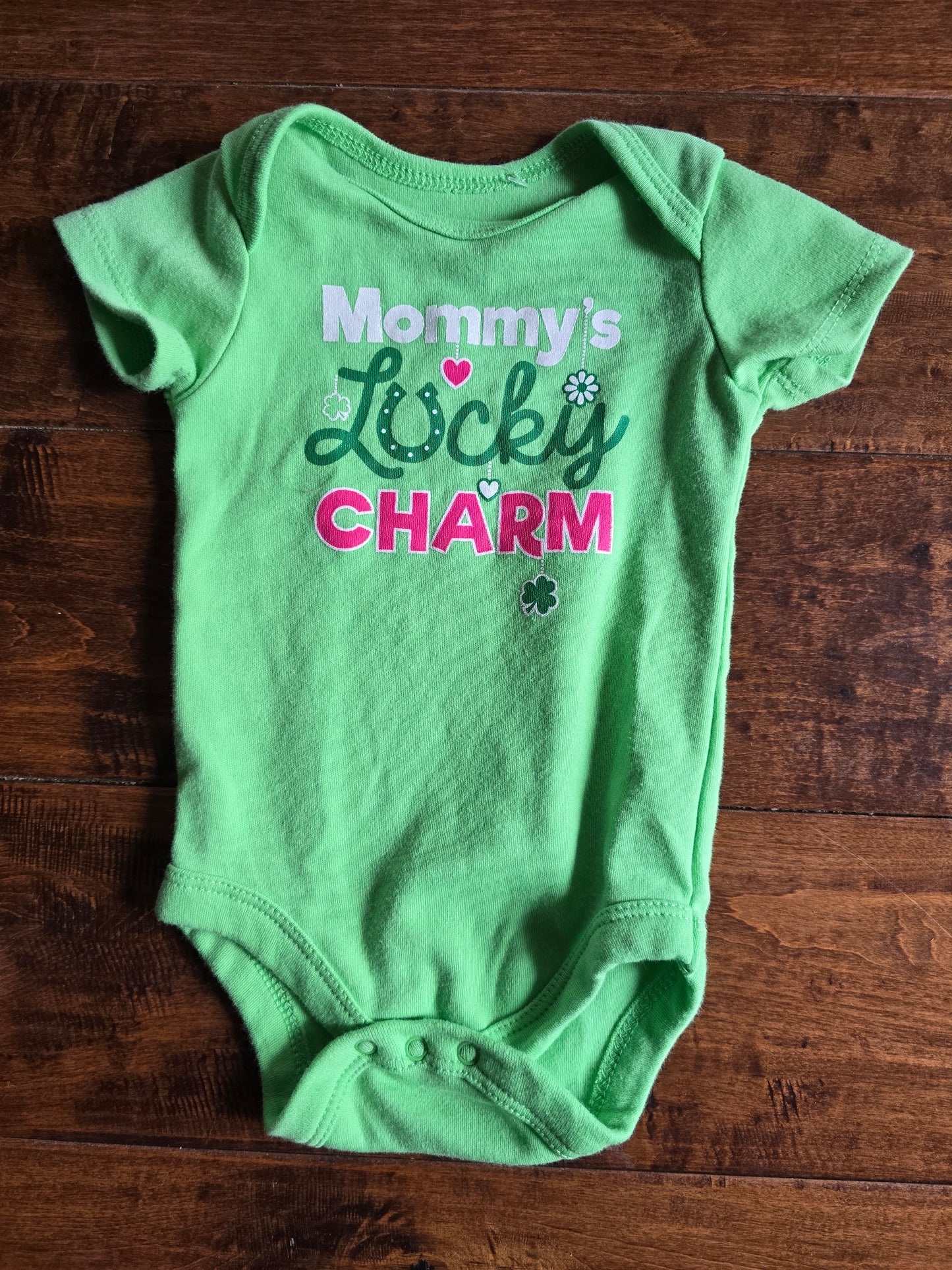 'Mommy's Lucky Charm Onesie-0/3M