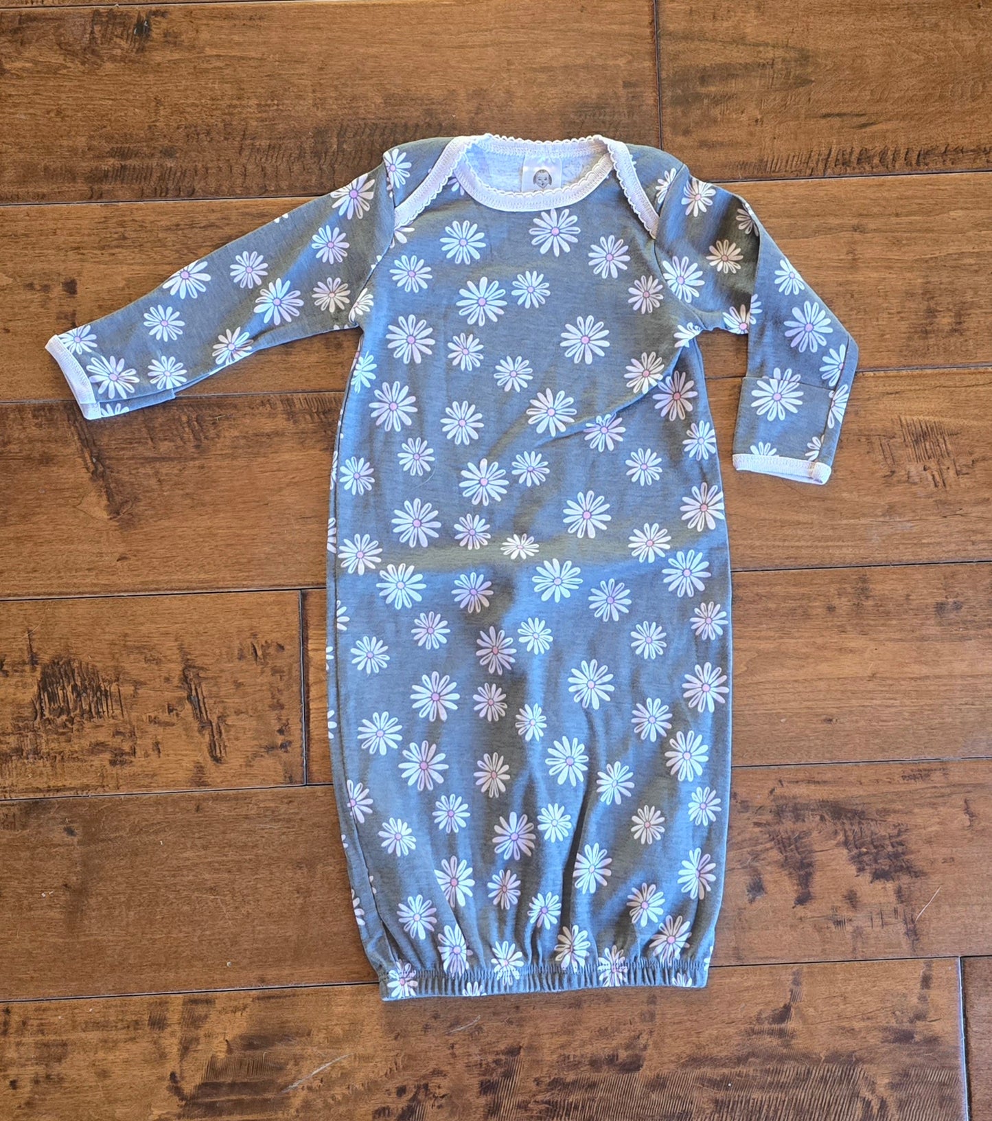Gerber Daisy Sleep Gown-0/6M