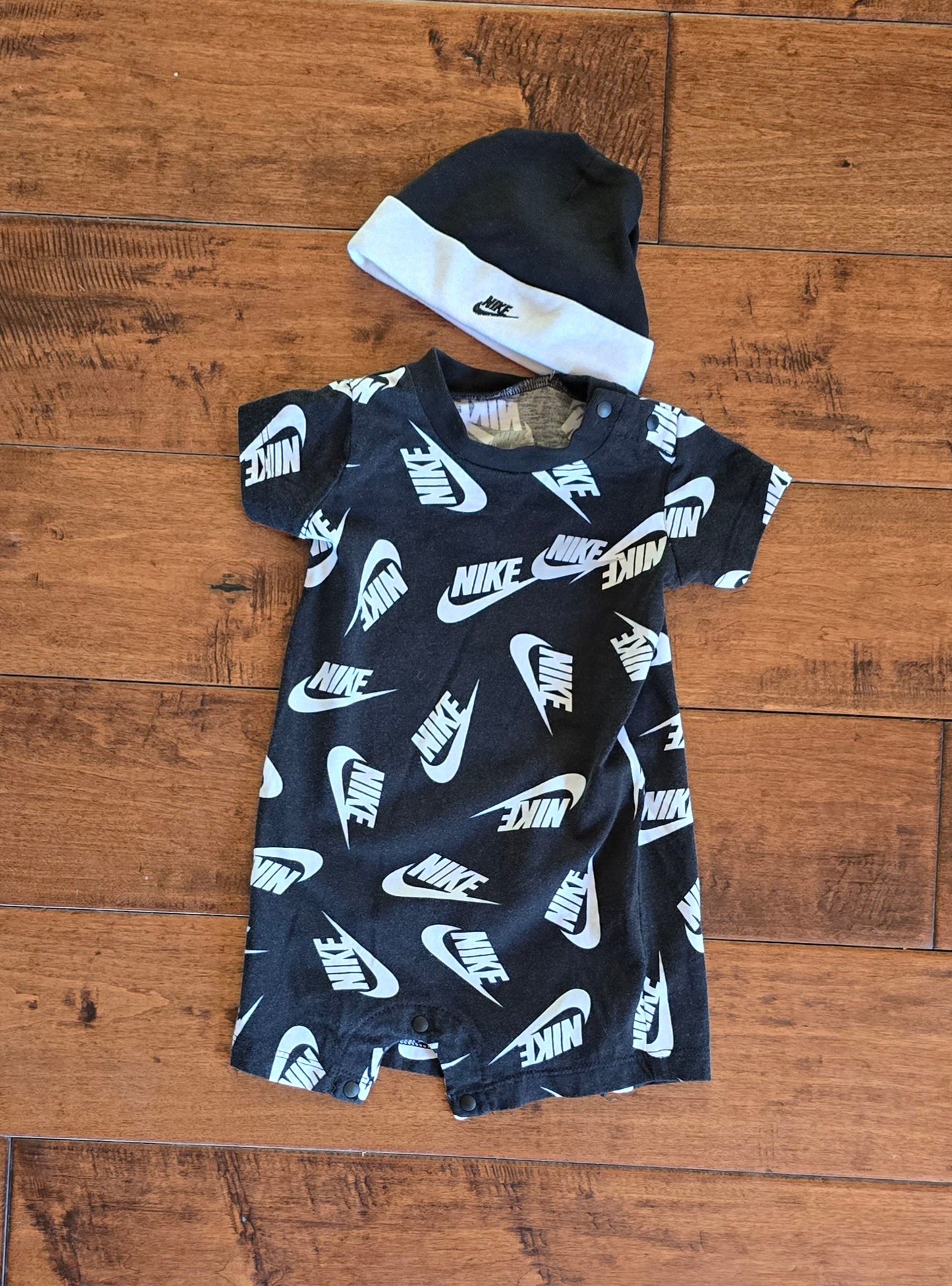Nike Boys Romper & Beanie-0/6M
