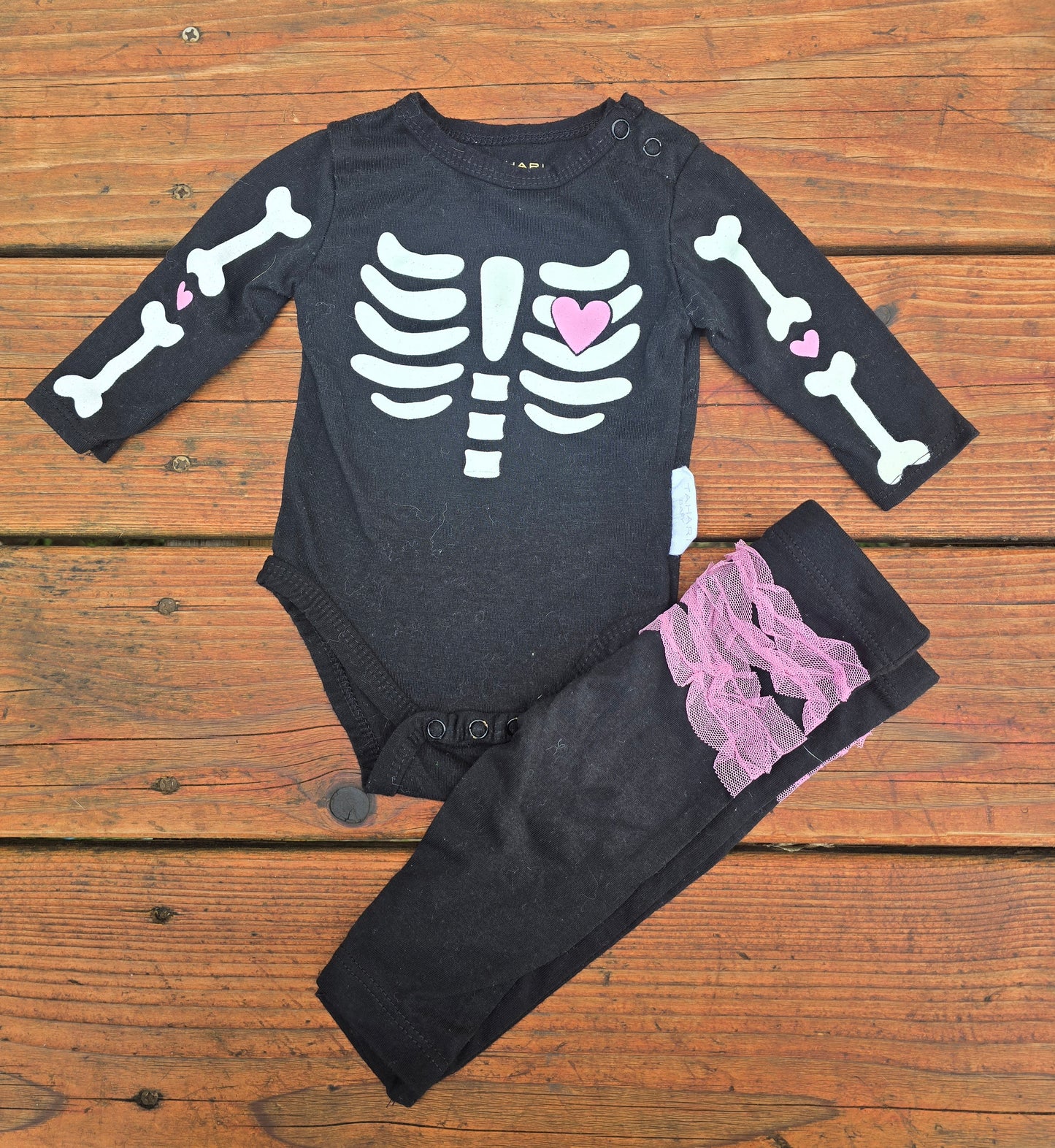 Tahari Girls Skeleton Bodysuit Outfit-0/3M