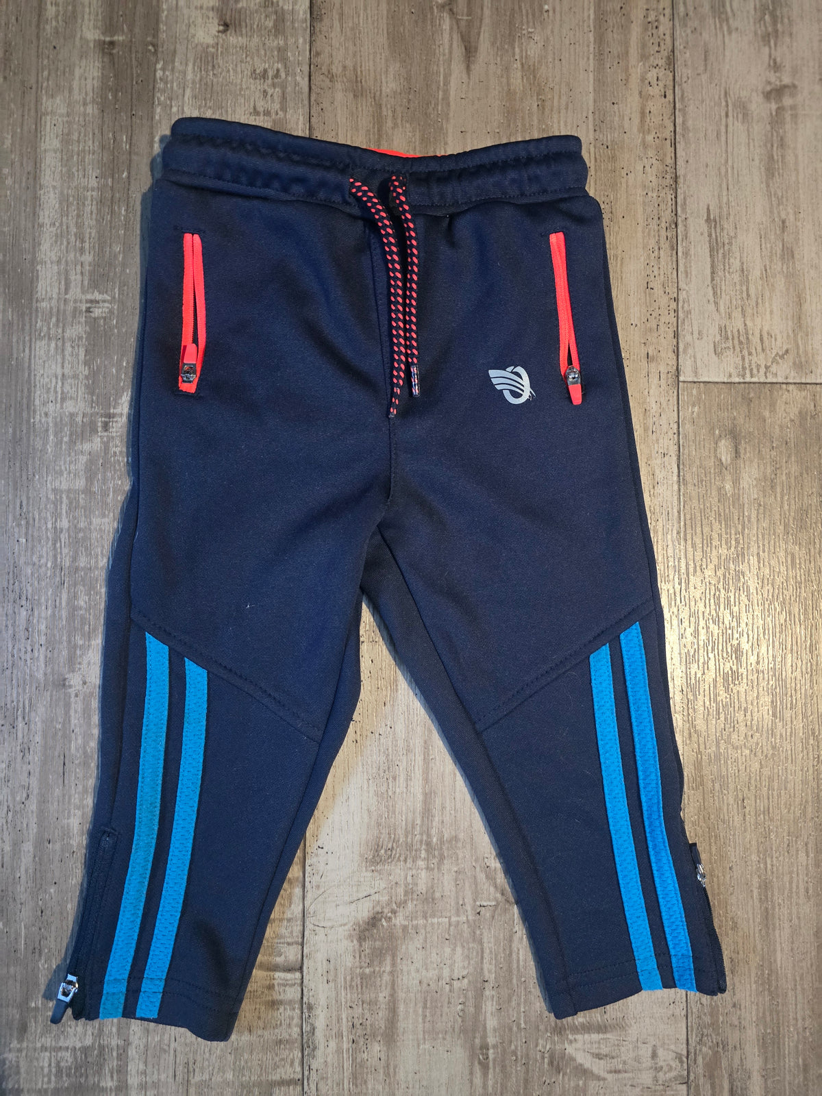 OshKosh Boys Joggers - 18M