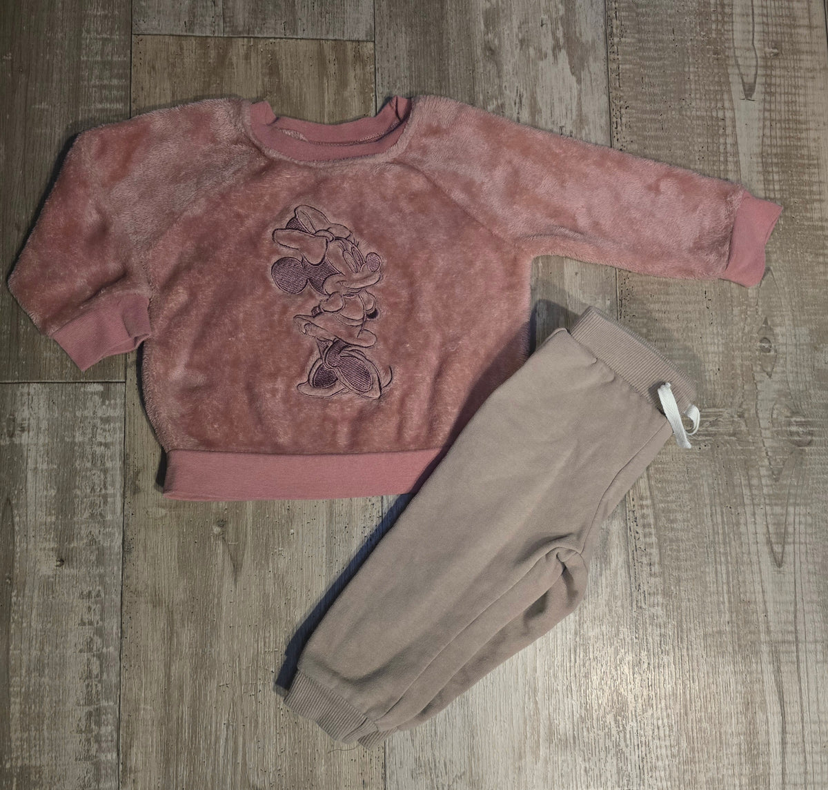 Disney Minnie Mouse Girls 2-Piece Sweatshirt Set – 18M