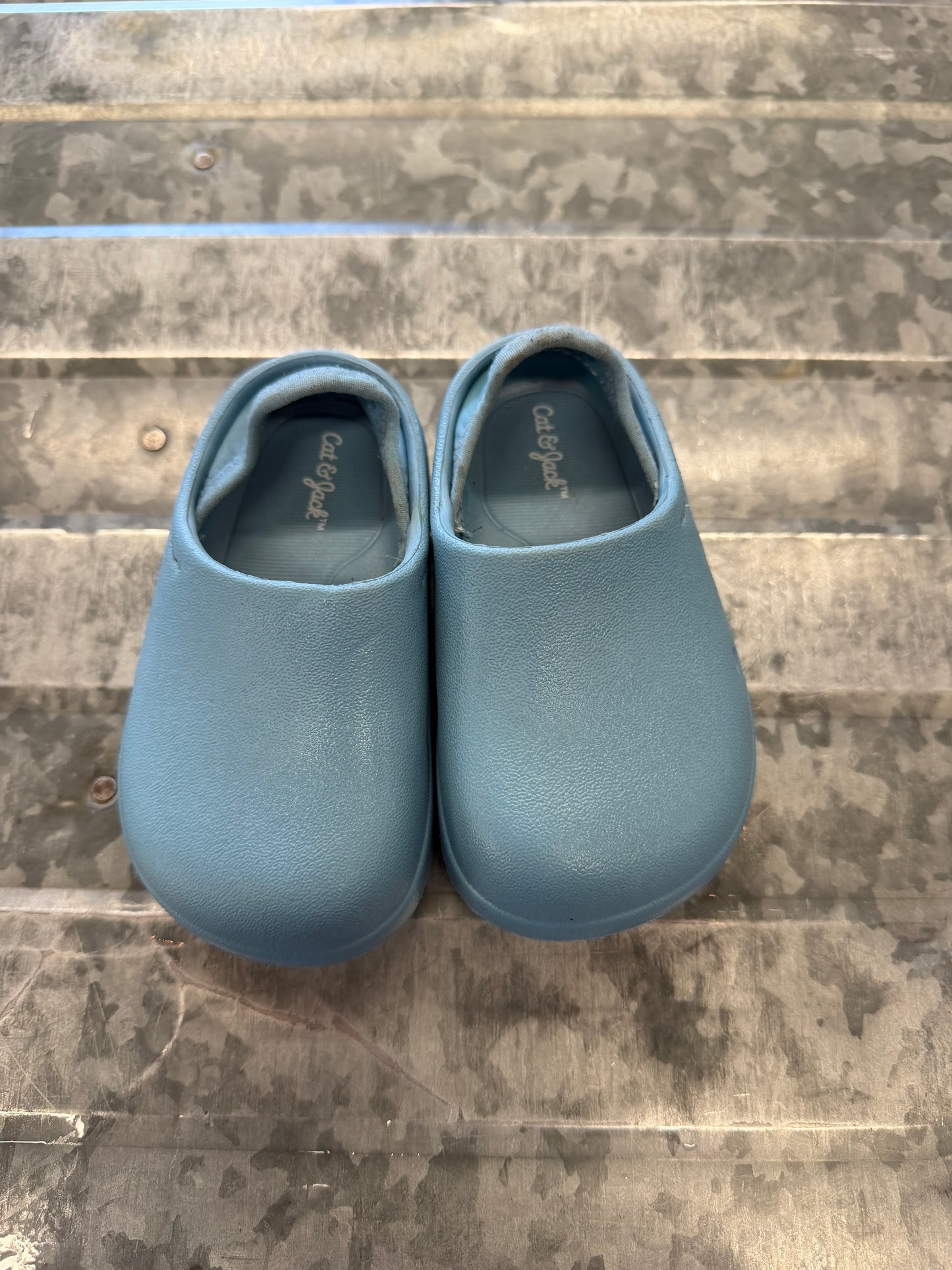 Cat&Jack Blue Crocs - 5