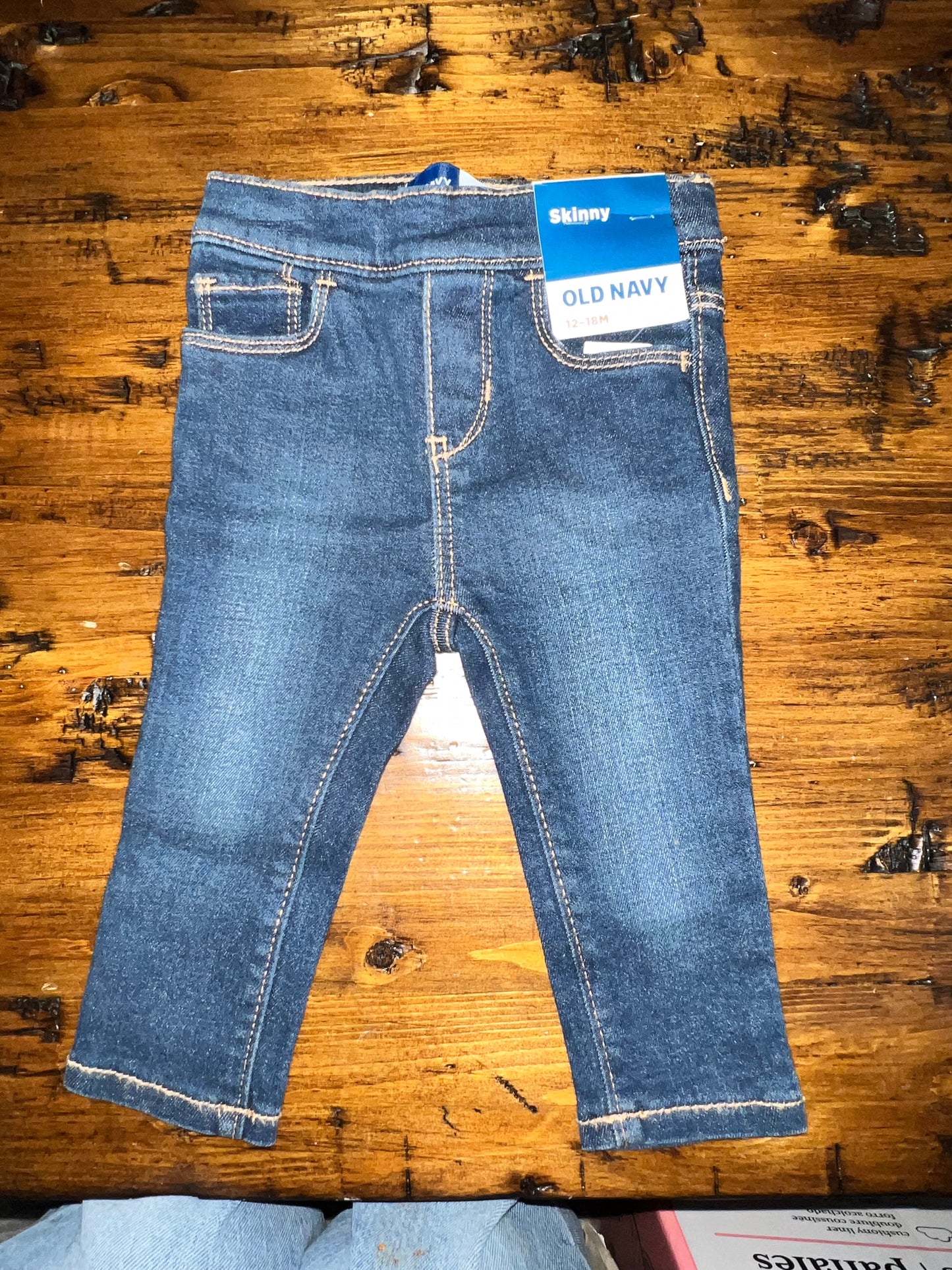 NWT Old Navy Skinny Jeans - 12/18M