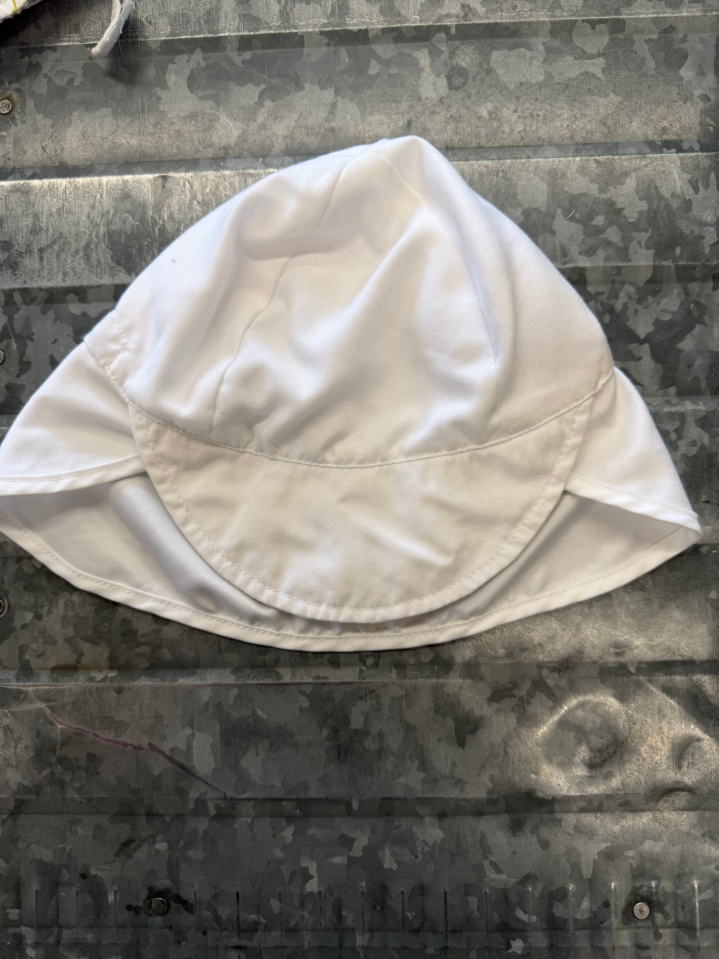 White Sun Hat W/ strap - 46CM