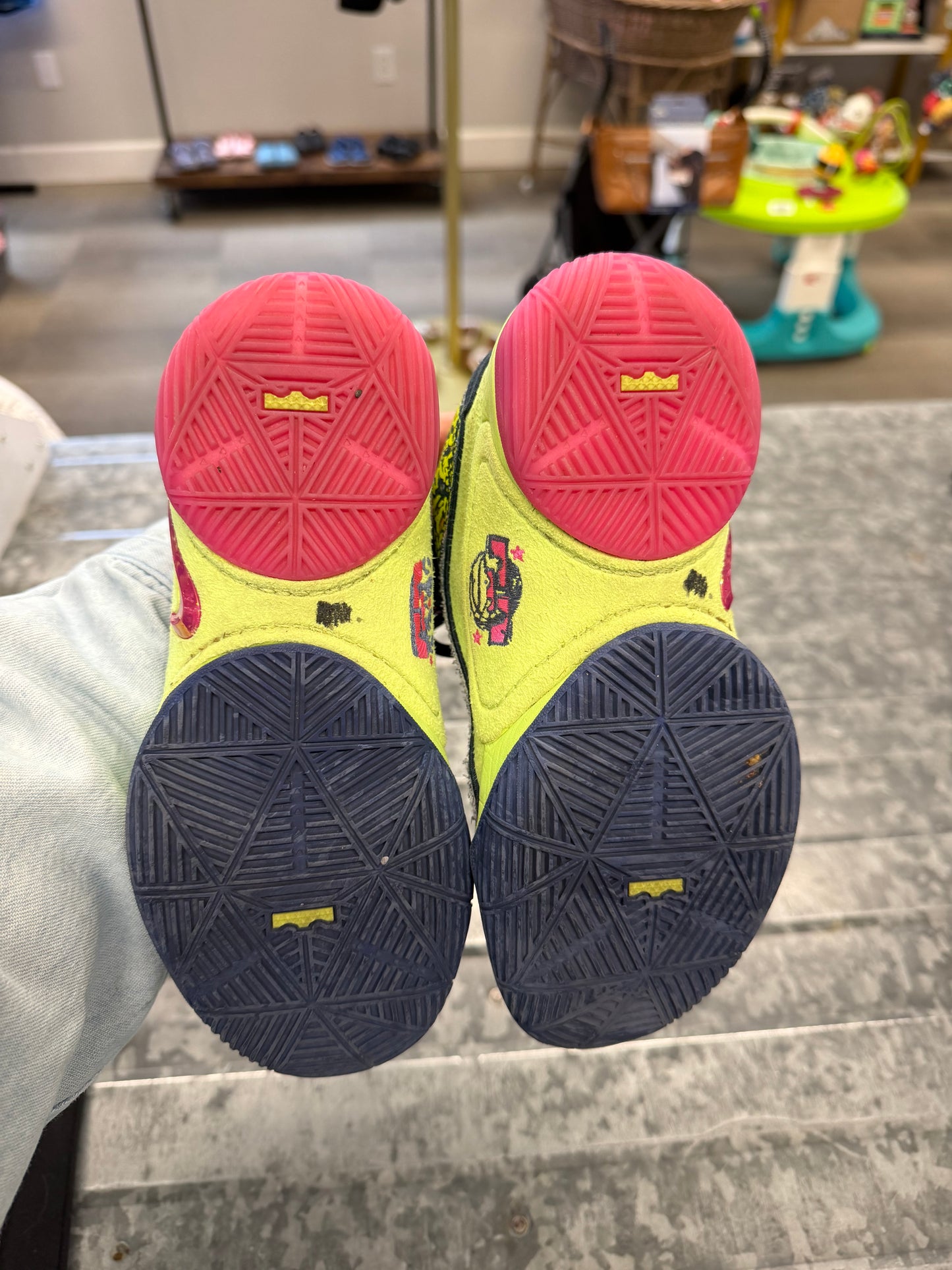 Nike XX2 Multicolor Shoe - 1Y