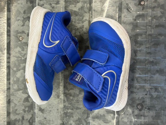 Nike Star Runner Shoe - 5C