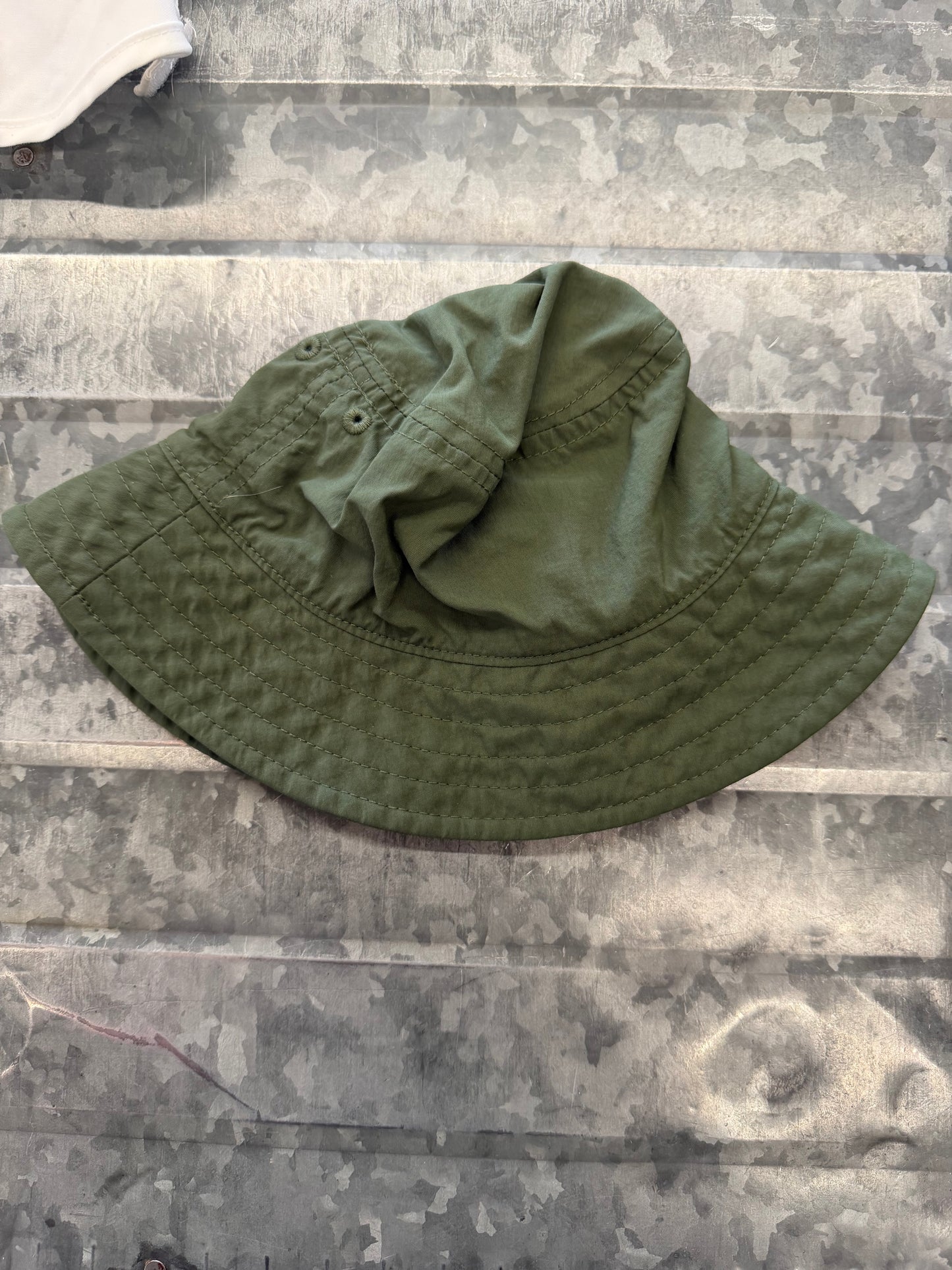 Old Navy Green Sun Hat w/ strap - 0/6M