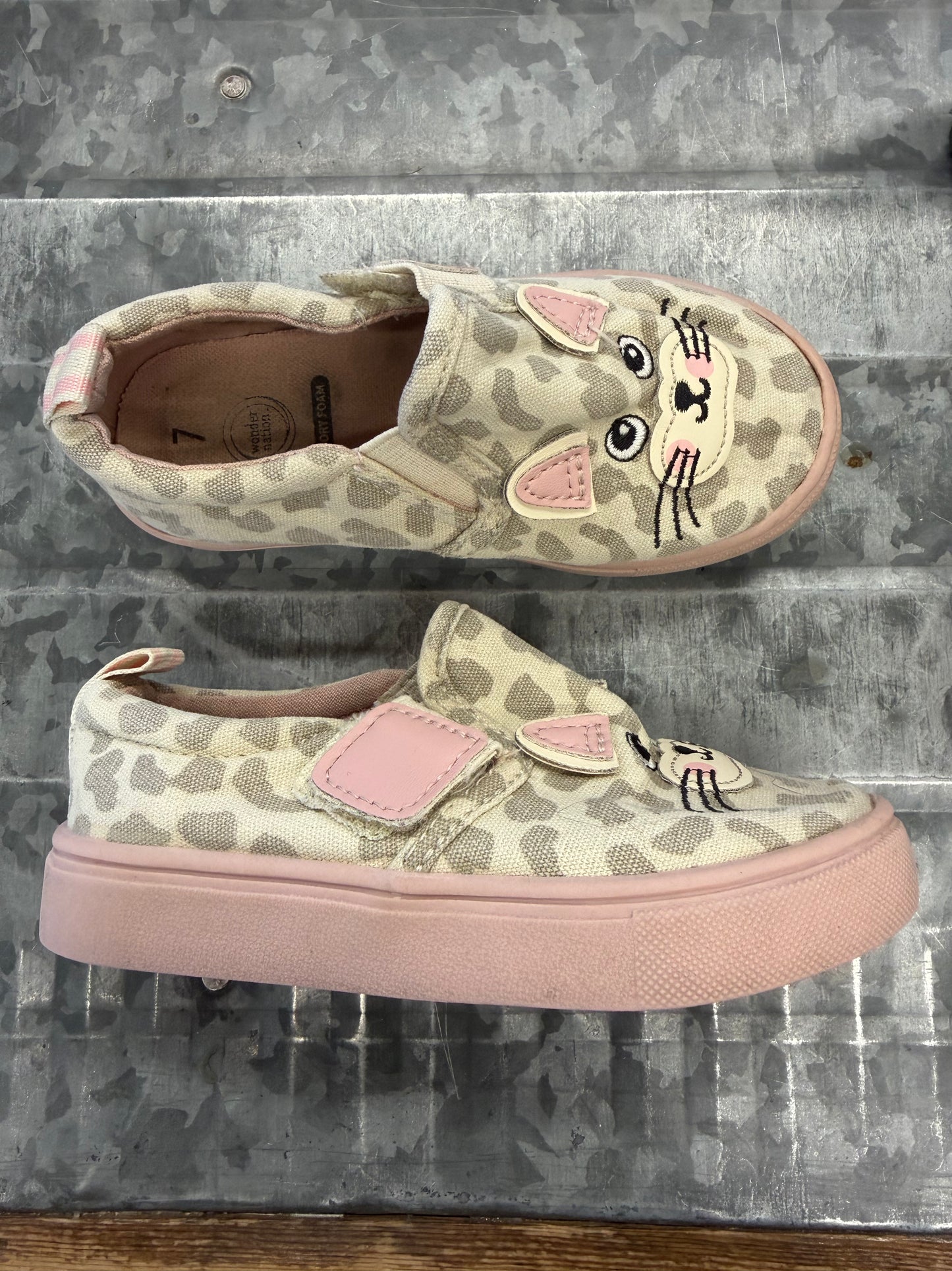 Wonder Nation Cat Shoes - 7