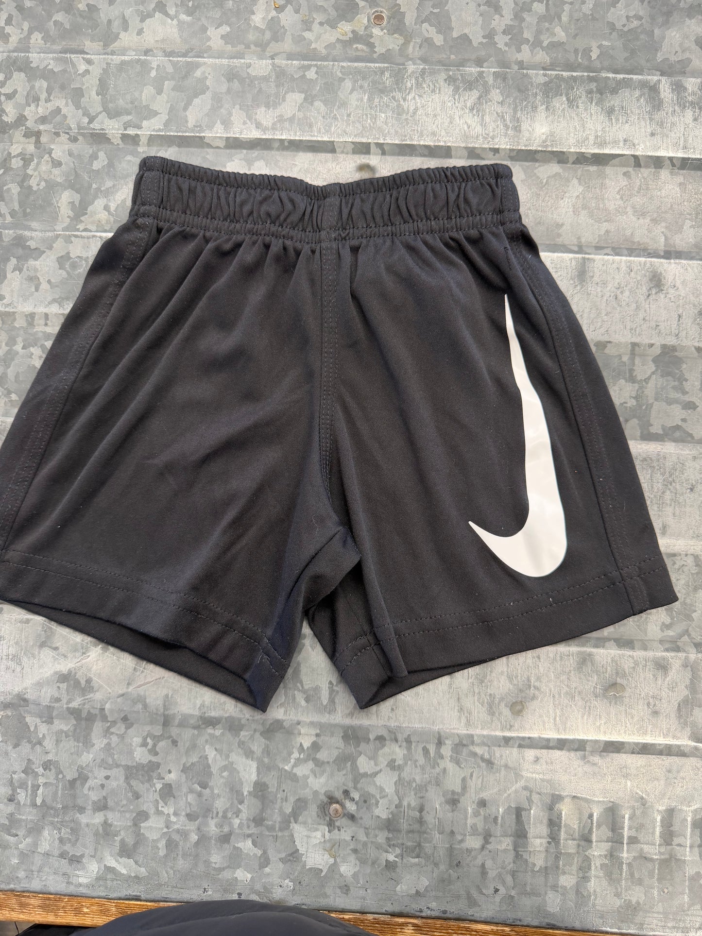 Nike Dri-Fit Shorts - 3T