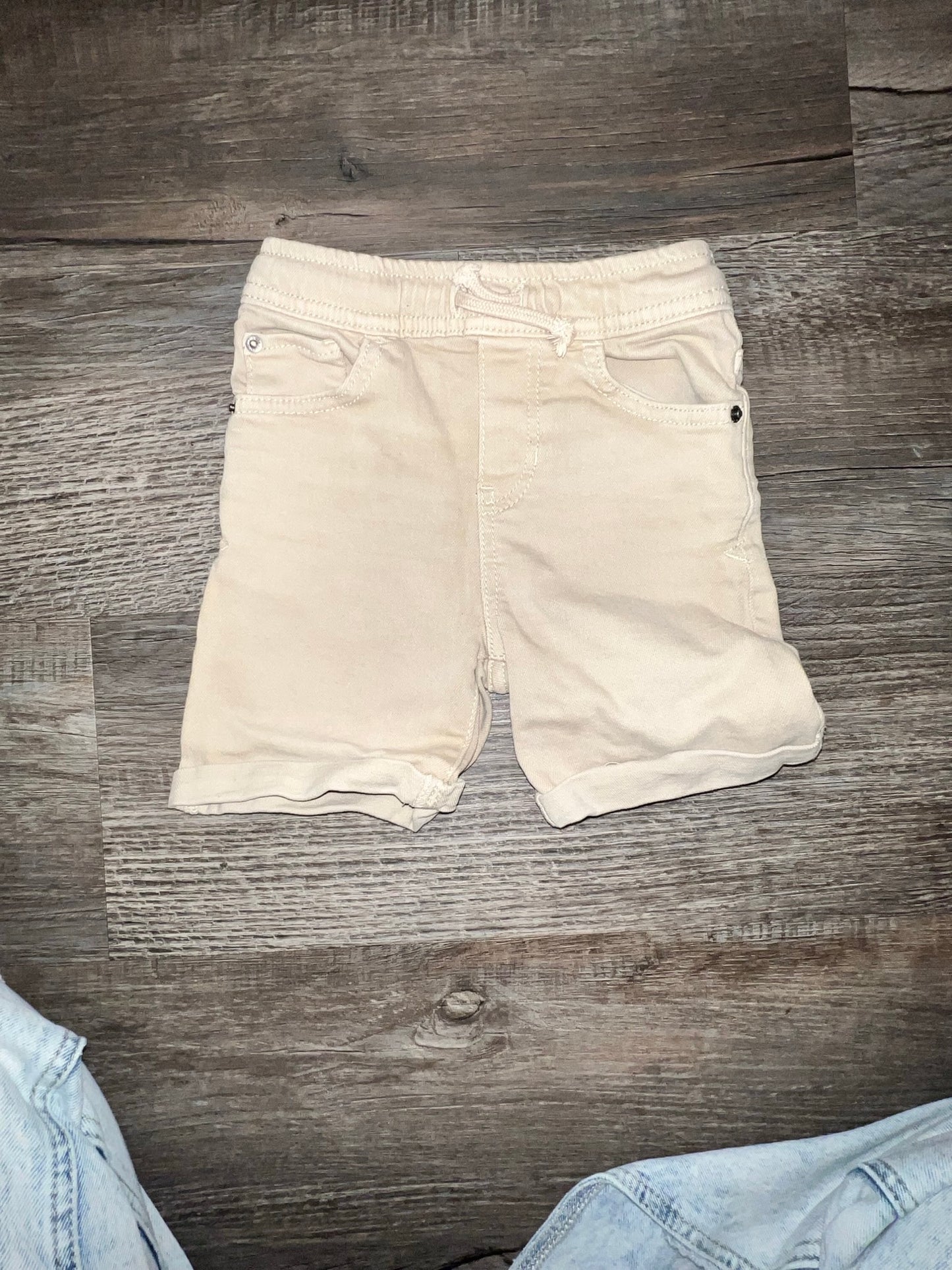 Cat & Jack Khaki Shorts - 3T