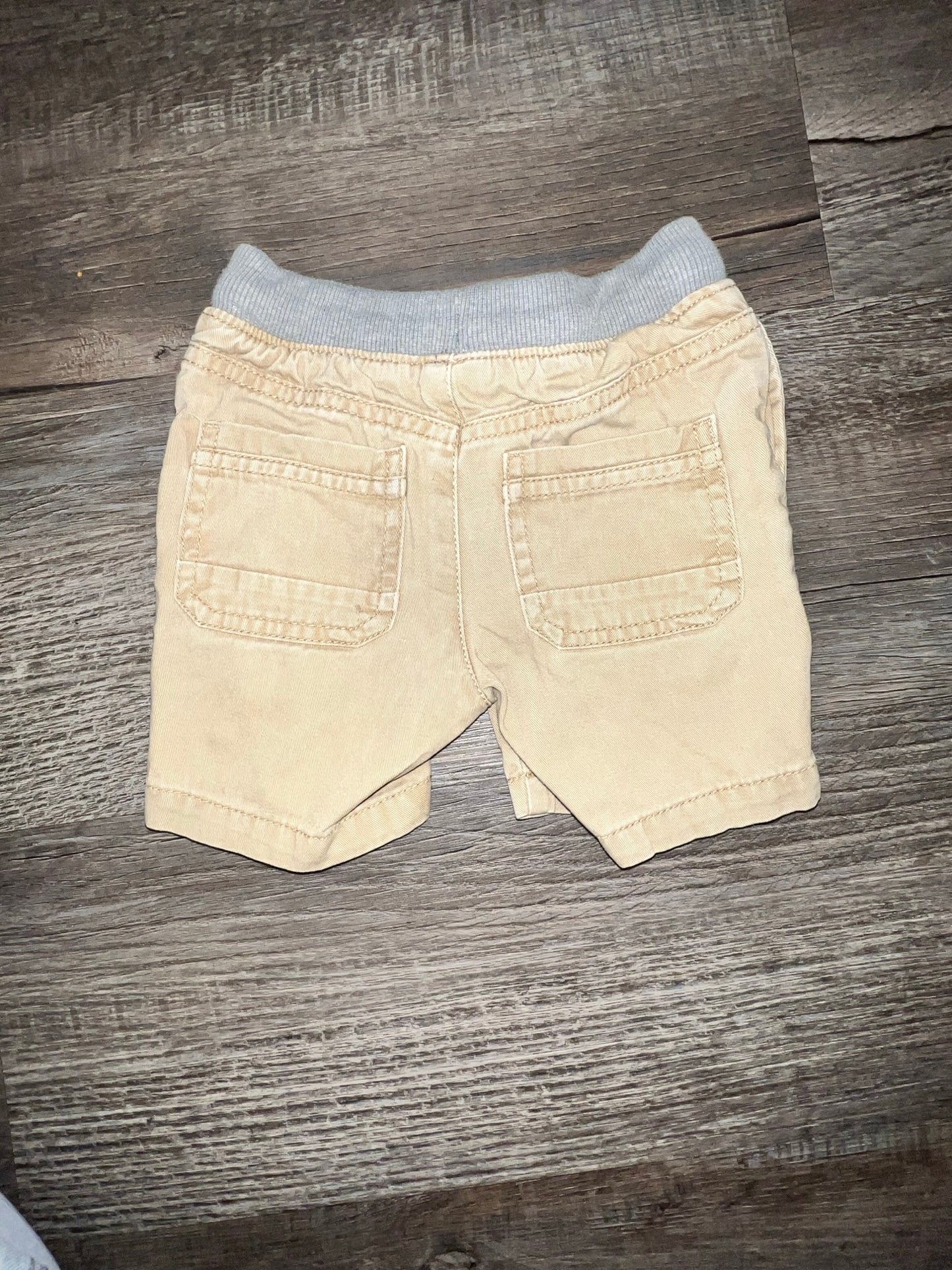 Cat & Jack Khaki Shorts - 2T