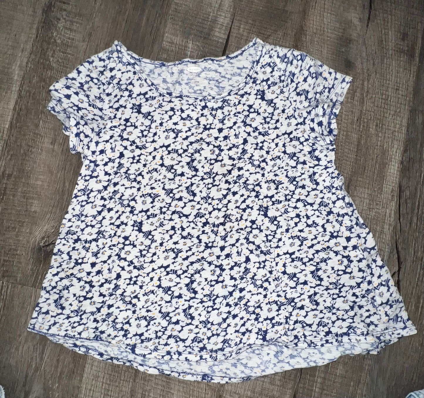 Old Navy Floral SS Shirt - 8