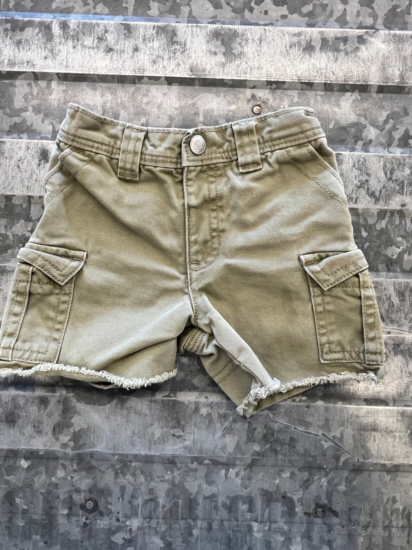 Old Navy Cut Off Shorts - 3/6M