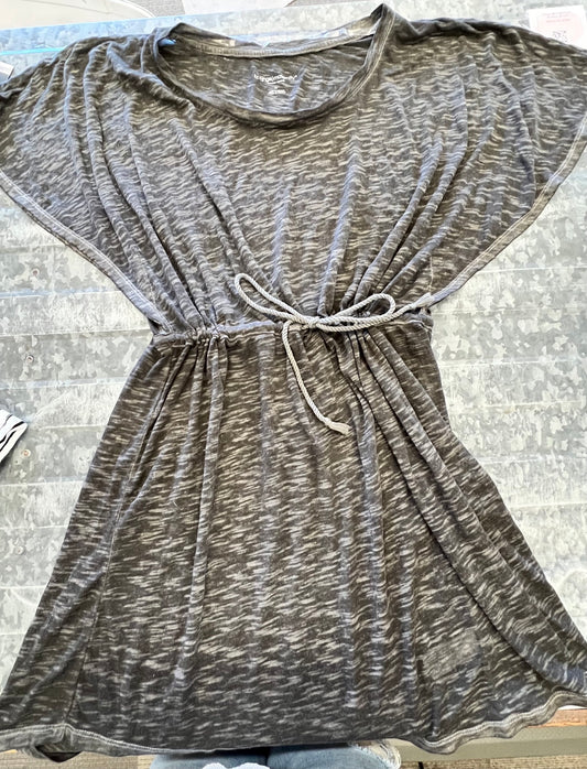 Liz Lange Maternity Shirt - M