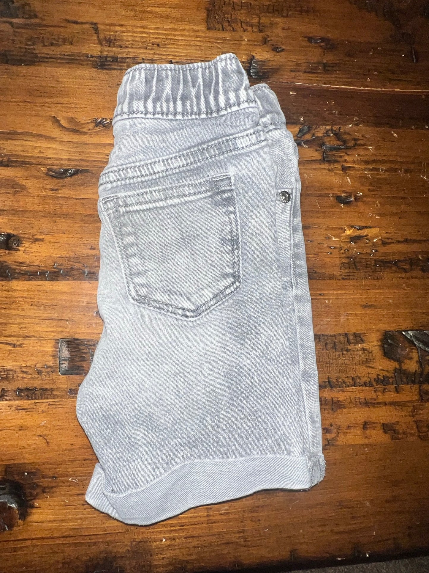 Old Navy Pull On Shorts - 4T